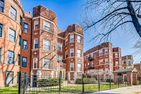 $230,000 | 1340 West Greenleaf Avenue, Unit 2C, Chicago, IL 60626