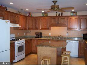 314 Privateer Road Manahawkin, NJ 08050 - Photo 4 of 7