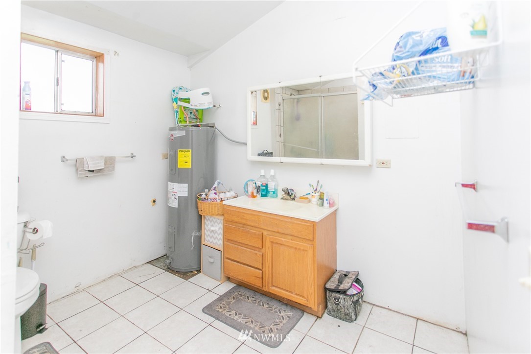 9775 Stone Road Northeast Moses Lake, WA 98837 - Photo 19 of 25 Gallery Image 19