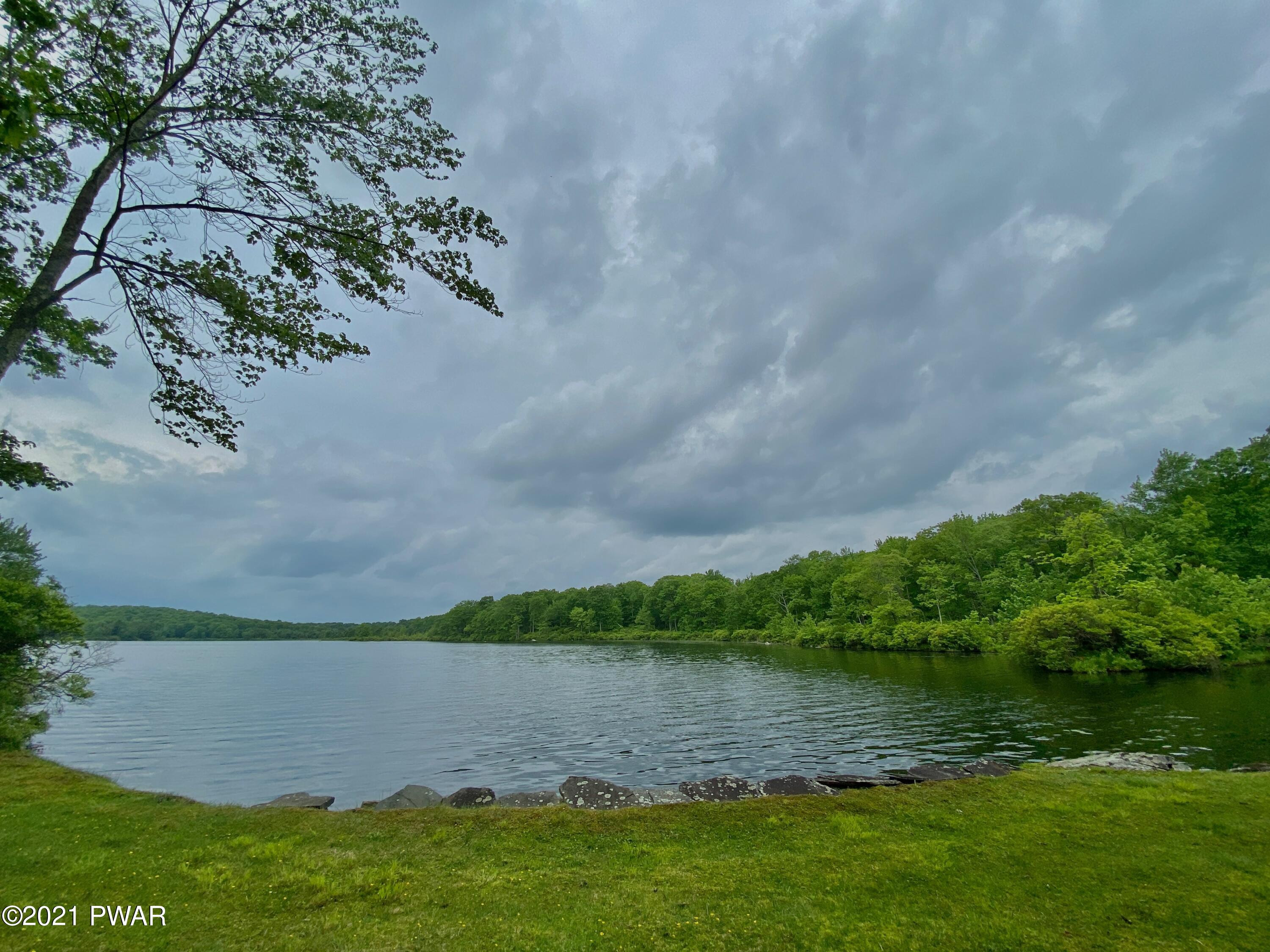 316 Dorys Road Dingmans Ferry, PA 18328 - Photo 38 of 41 Lake Frontage