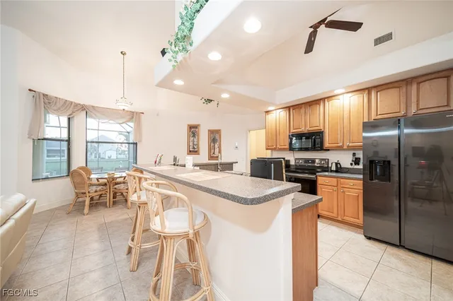 $3,500 | 118 Southeast 23rd Place, Cape Coral, FL 33990