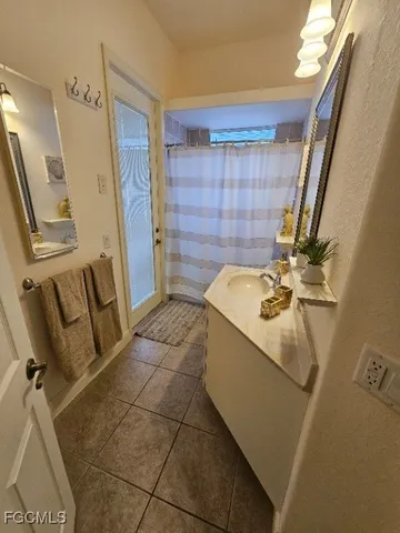 $3,500 | 118 Southeast 23rd Place, Cape Coral, FL 33990