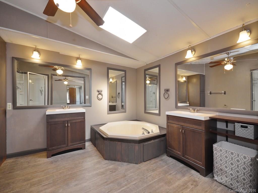29 Star Road Marshall, NC 28753 - Photo 11 of 14 Gallery Image 11