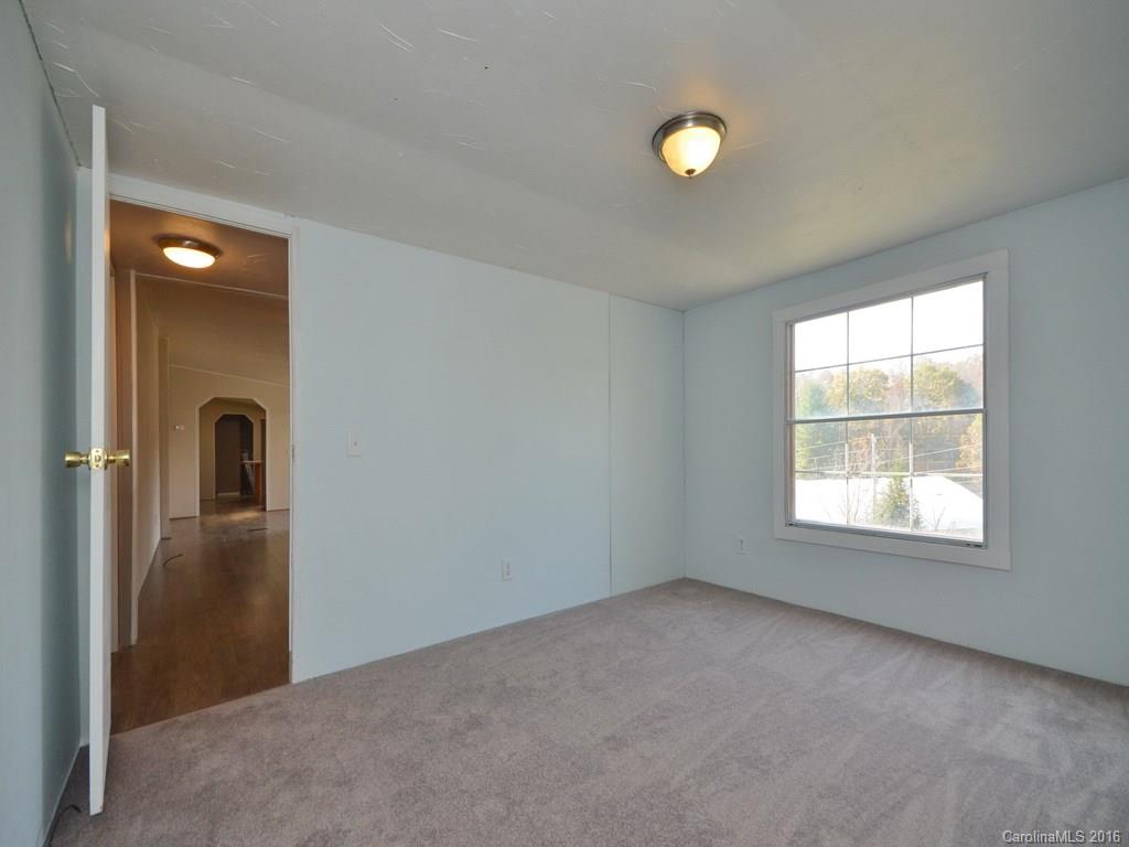29 Star Road Marshall, NC 28753 - Photo 5 of 14 Gallery Image 5