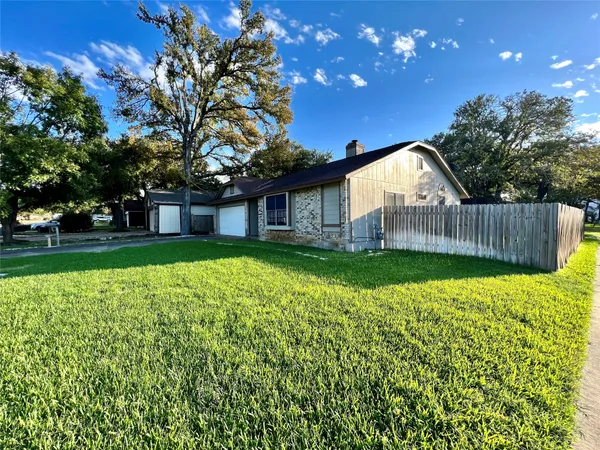 $1,995 | 3401 Larkspur Way, Cedar Park, TX 78613