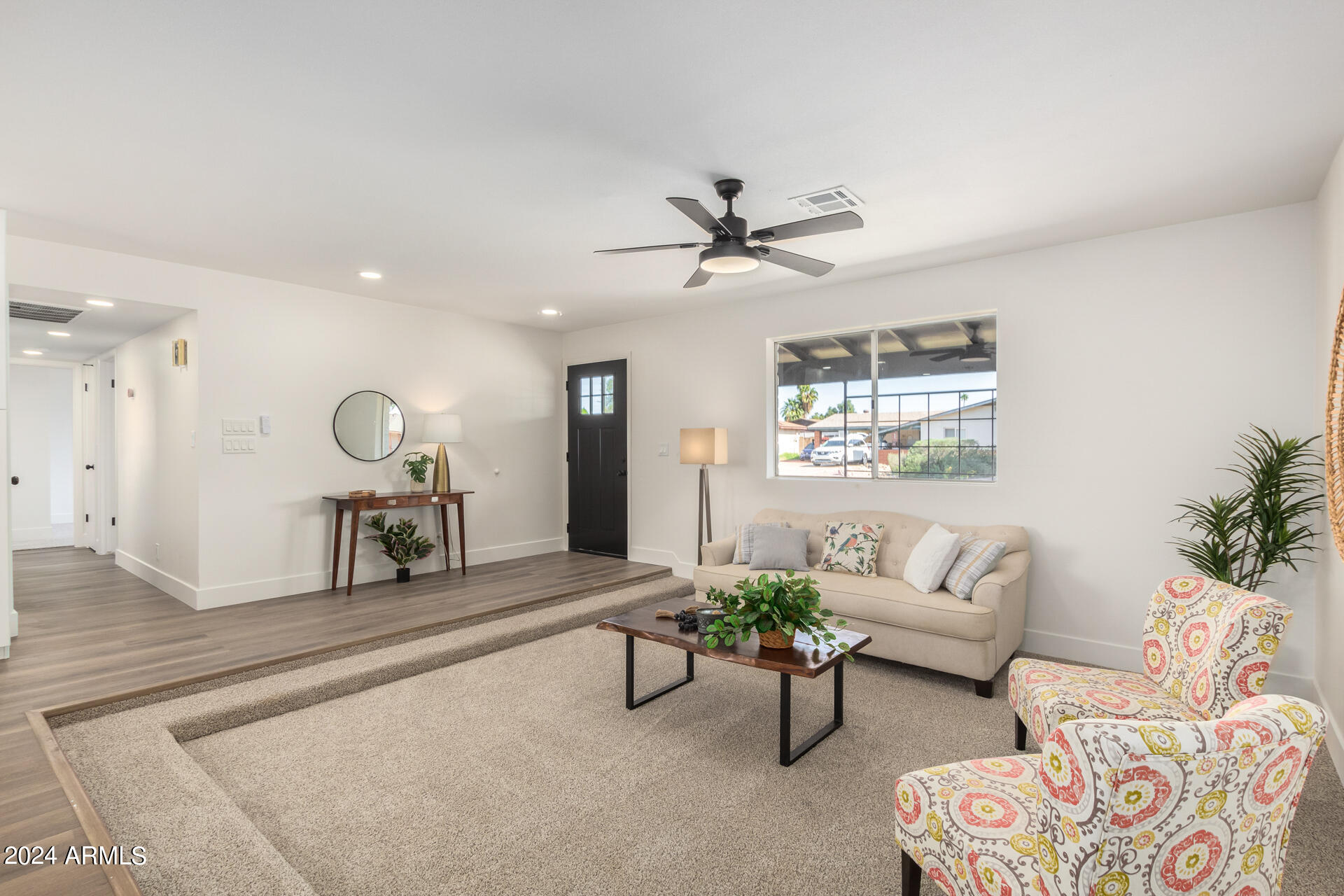 3730 West Hatcher Road Phoenix, AZ 85051 - Photo 8 of 38 0010-08 - Hatcher