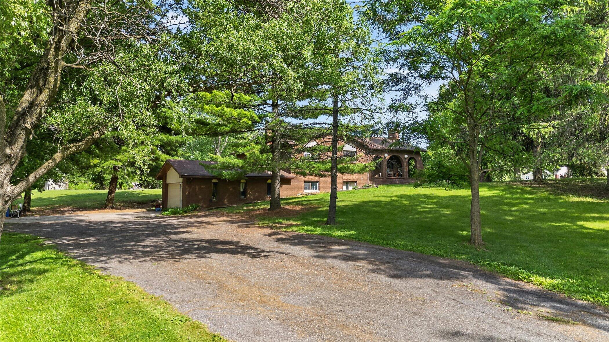 2717 Fishbeck Road Howell, MI 48843 - Photo 3 of 71 02-2717-Fishbeck-Rd-Howell-WindowStill