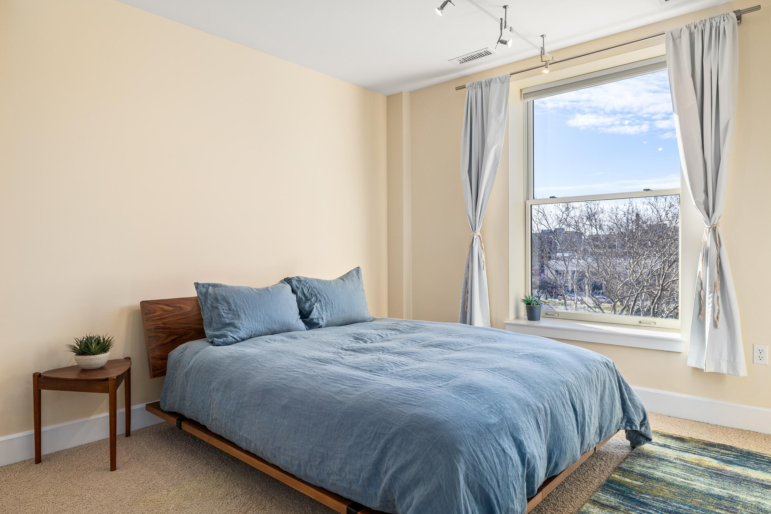 27 Library Street Northeast, Unit 504 Grand Rapids, MI 49503 - Photo 11 of 24 Bedroom