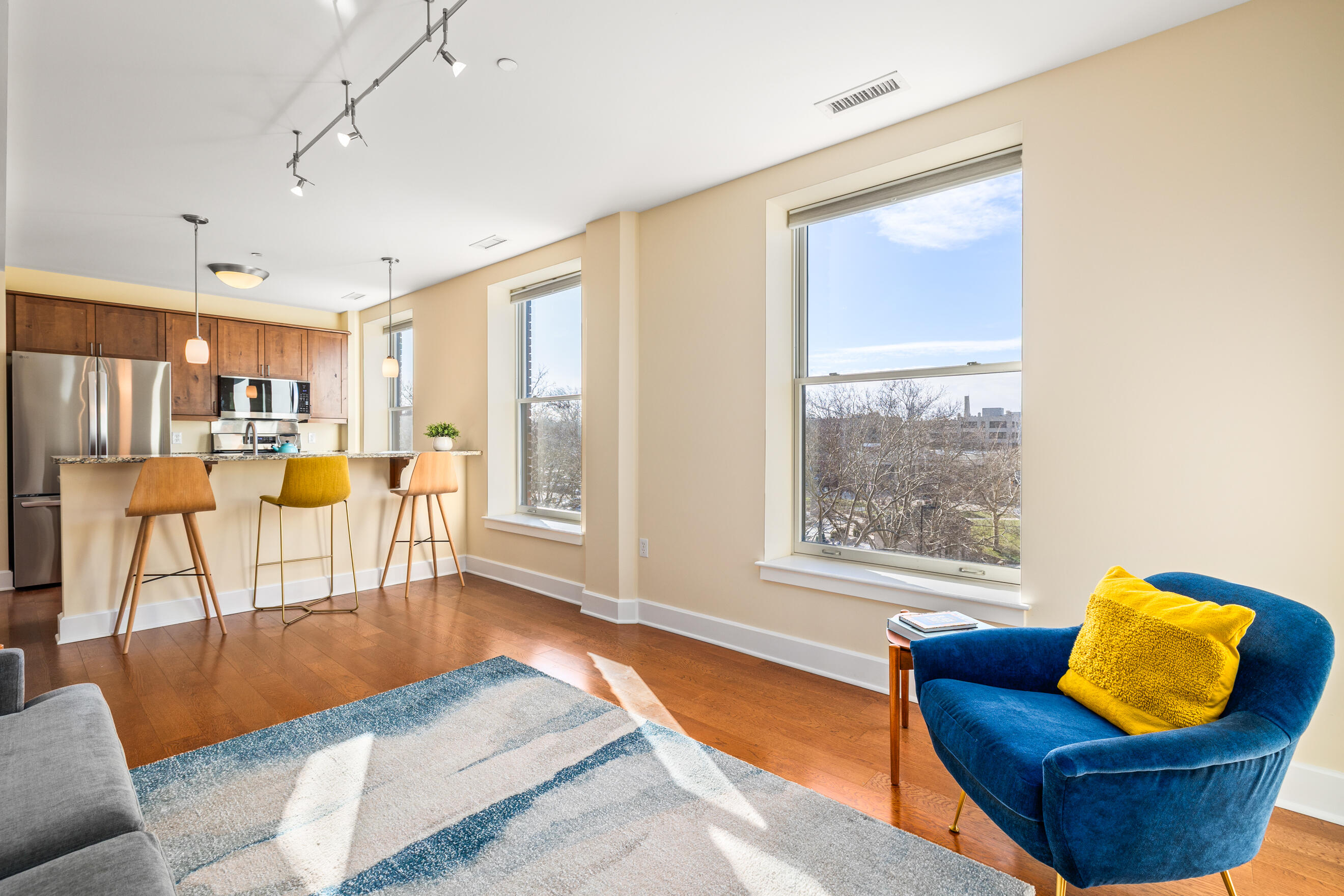 27 Library Street Northeast, Unit 504 Grand Rapids, MI 49503 - Photo 3 of 24 Living Room