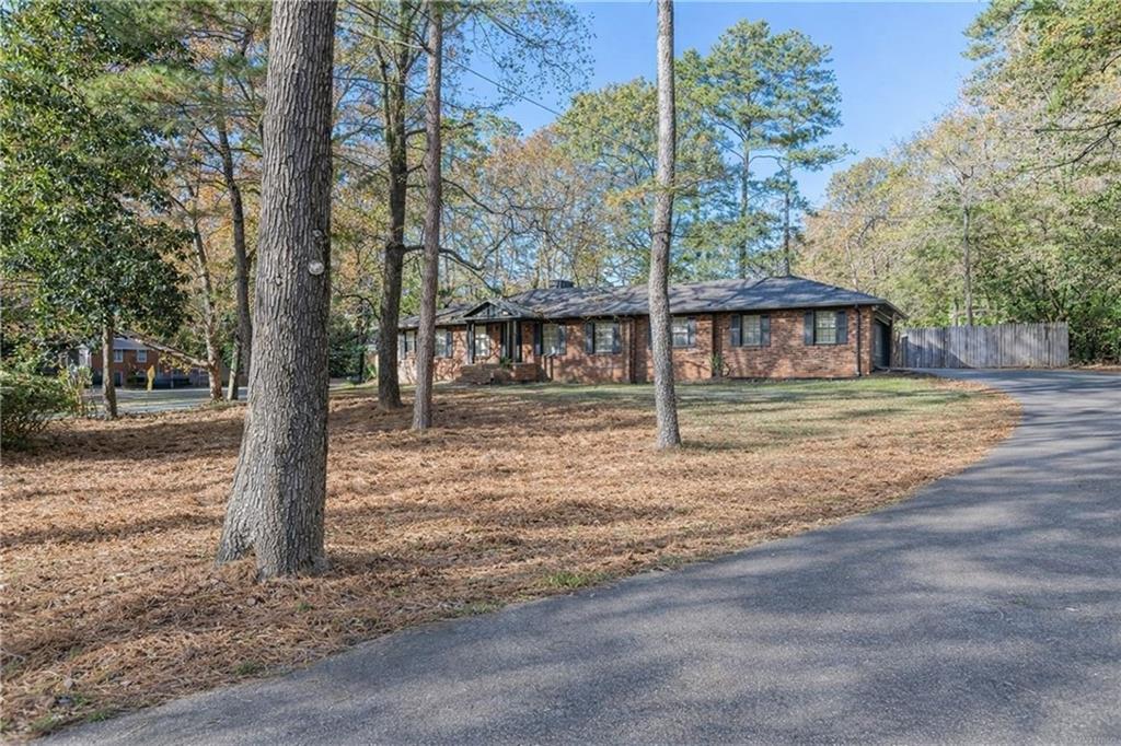 3121 Cascade Road Atlanta, GA 30311 - Photo 3 of 61