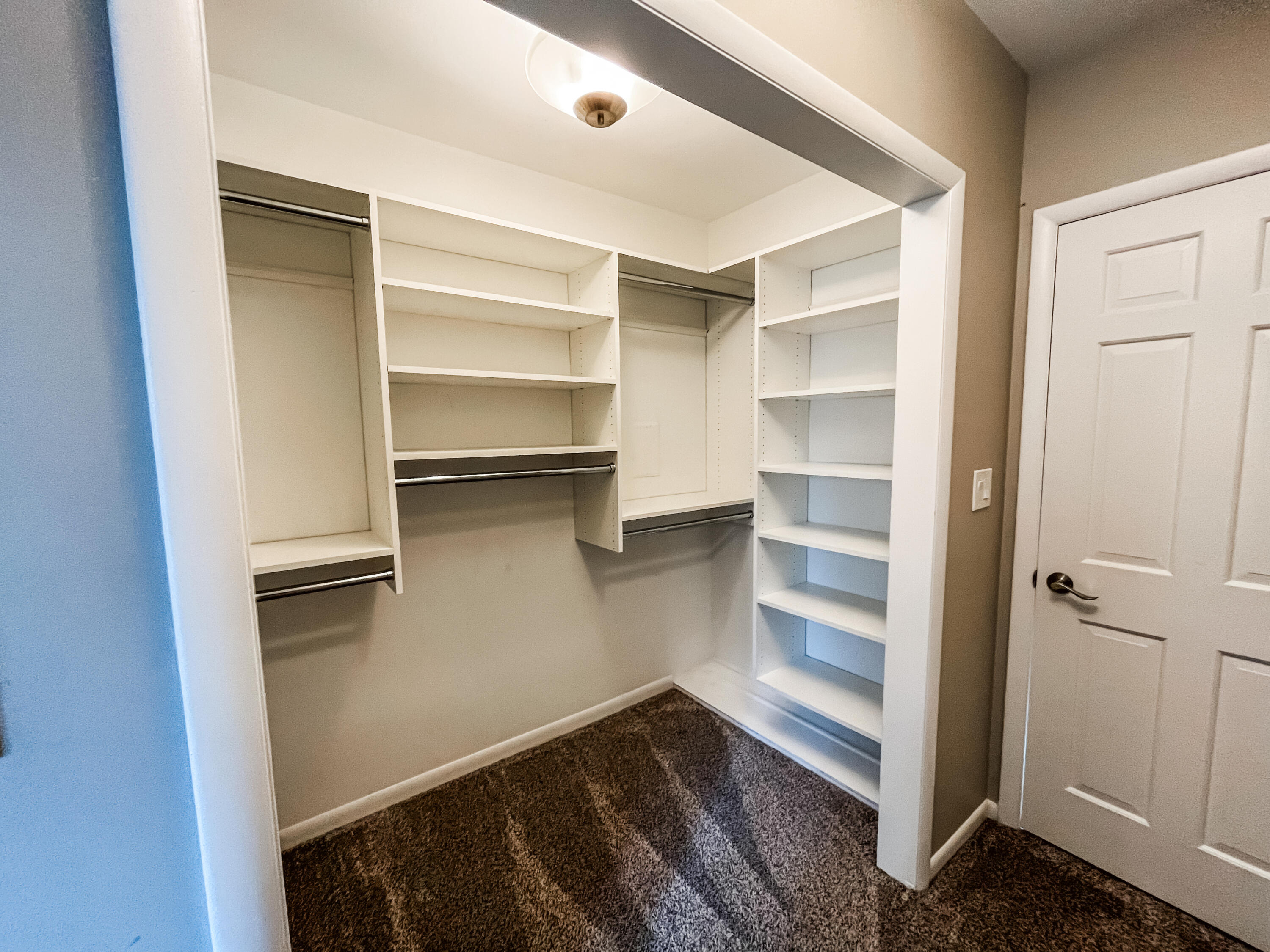 1745 Tiverton Road, Unit 19 Bloomfield Hills, MI 48304 - Photo 14 of 18 IMG_4146