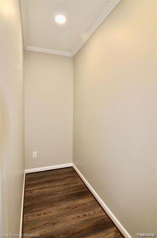 1745 Tiverton Road, Unit 19 Bloomfield Hills, MI 48304 - Photo 4 of 18 pantry