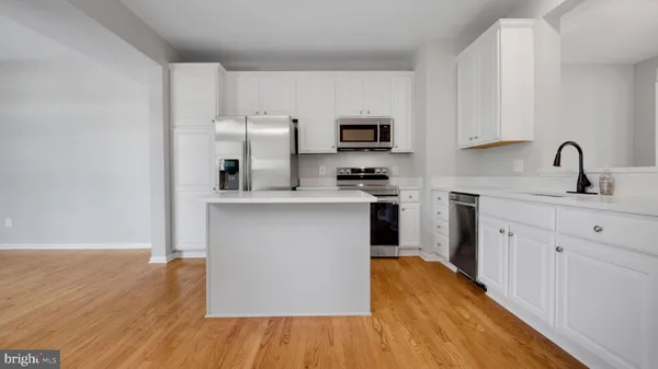 $3,300 | 4724 Hanrahan Place, Alexandria, VA 22309
