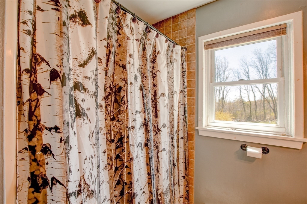 921 Wauwinet Road Barre, MA 01005 - Photo 19 of 39