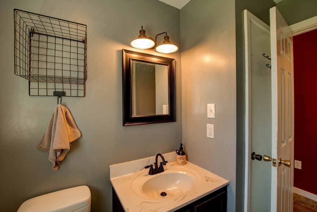 921 Wauwinet Road Barre, MA 01005 - Photo 20 of 39