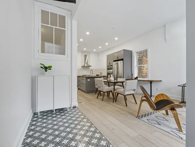 $650,000 | 3306 West Le Moyne Street, Chicago, IL 60651