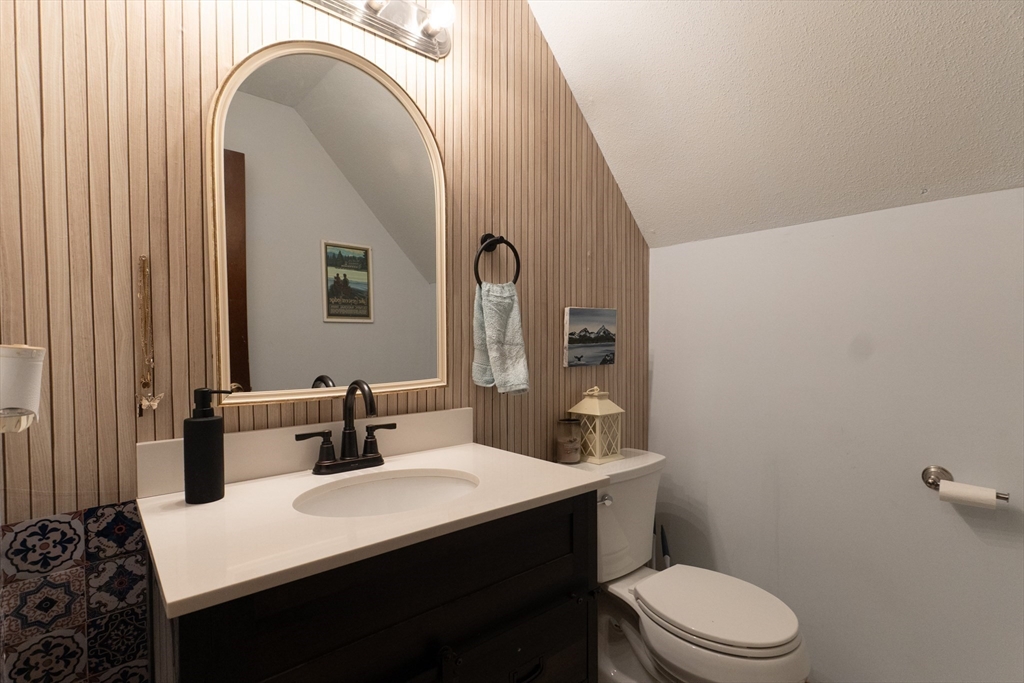392 Monson Turnpike Road Ware, MA 01082 - Photo 22 of 34