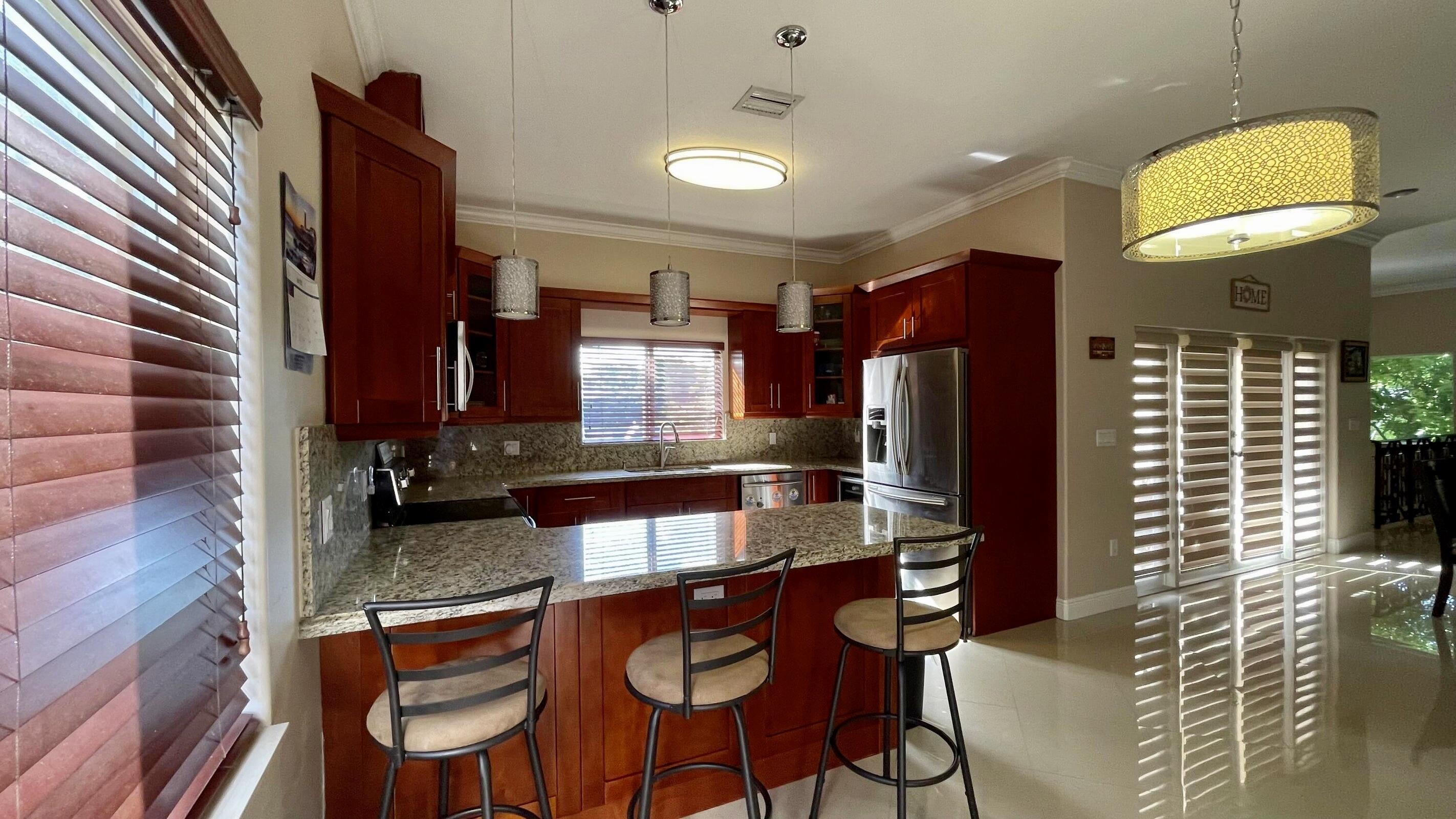 917 Red Bird Road Key Largo, FL 33037 - Photo 10 of 21 20230701161249458923000000-o