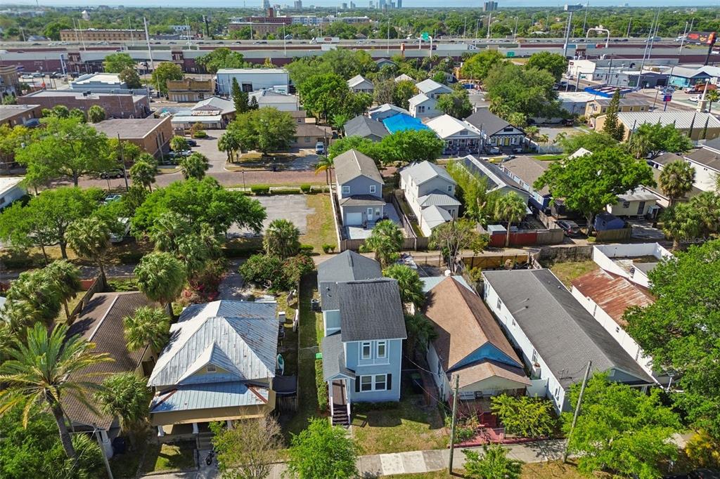 2322 West Chestnut Street Tampa, FL 33607 - Photo 24 of 27 an aerial view of residential houses with outdoor space and parking
