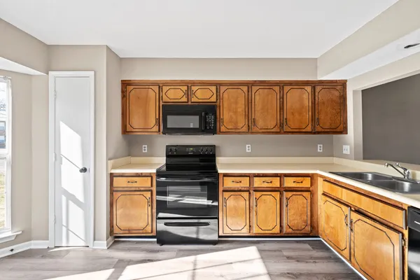 $975 | 1232 Parkway Place, Unit A, Clarksville, TN 37042
