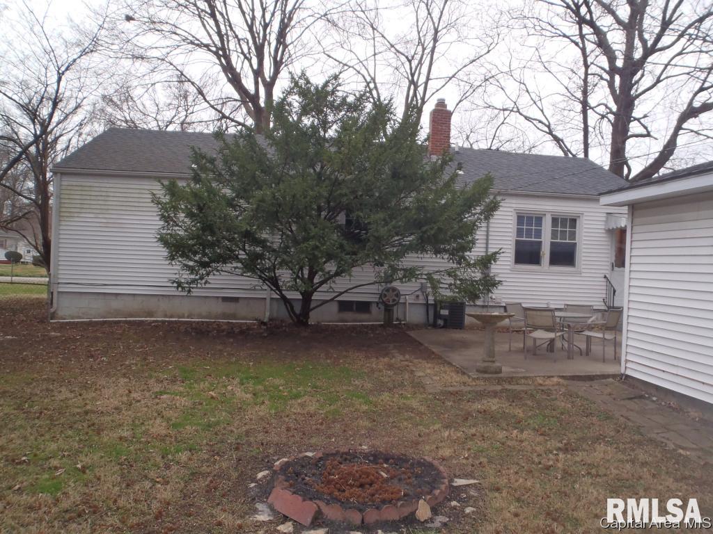 2043 East Buchanan Street Springfield, IL 62703 - Photo 12 of 16