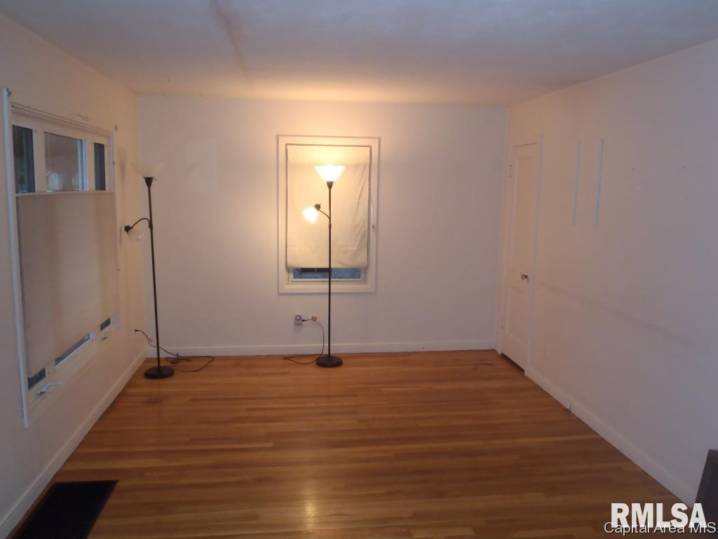 2043 East Buchanan Street Springfield, IL 62703 - Photo 3 of 16