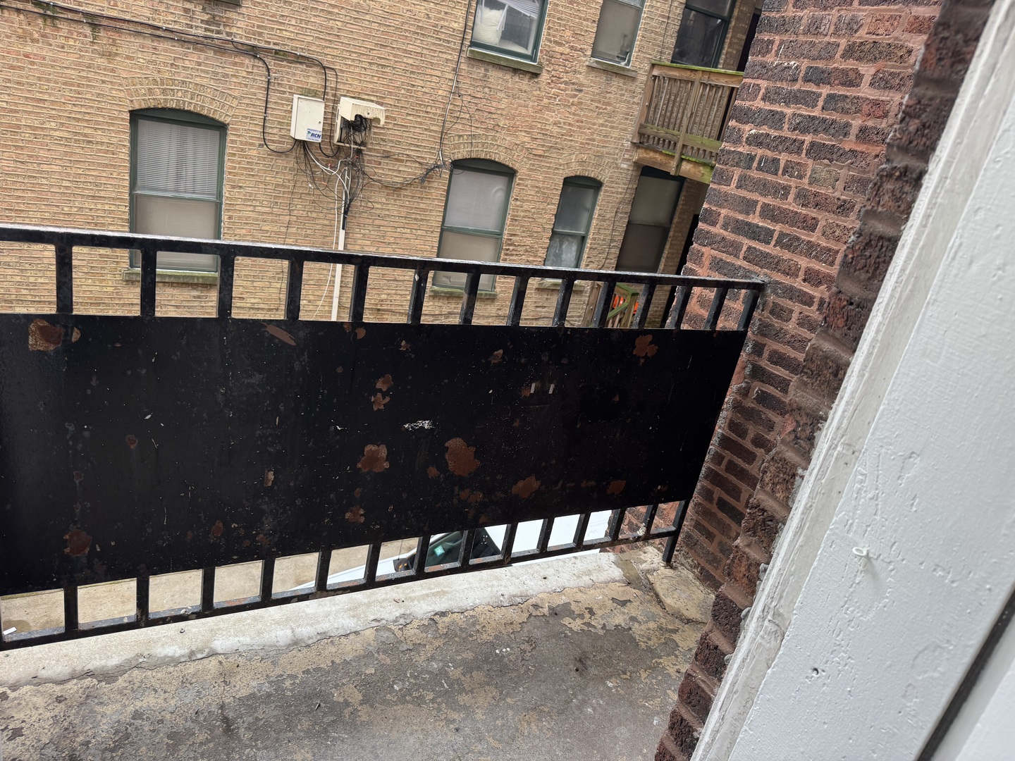 4363 North Kenmore Avenue, Unit 209 Chicago, IL 60613 - Photo 8 of 10