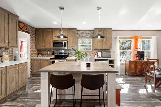 $420,000 | 7687 Highway 162, Hollywood, SC 29449