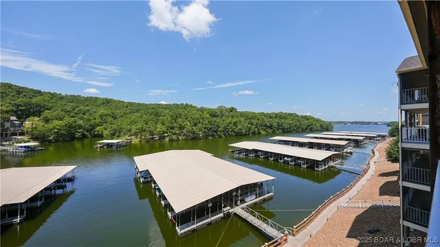 $295,000 | 611 Lazy Days Road, Unit V6, Osage Beach, MO 65065
