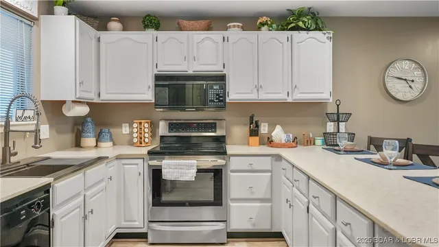 $295,000 | 611 Lazy Days Road, Unit V6, Osage Beach, MO 65065