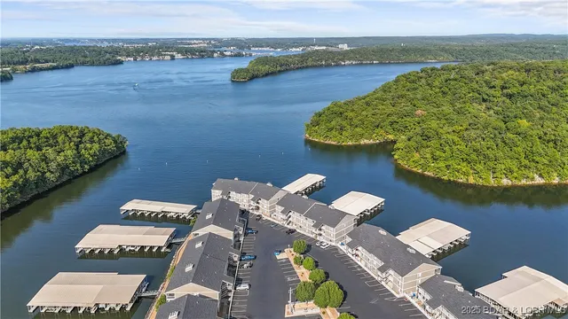 $295,000 | 611 Lazy Days Road, Unit V6, Osage Beach, MO 65065