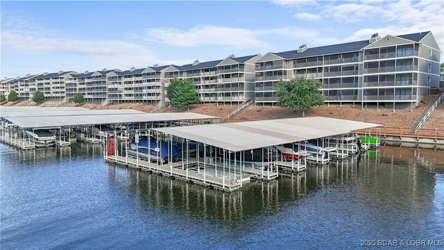 $295,000 | 611 Lazy Days Road, Unit V6, Osage Beach, MO 65065