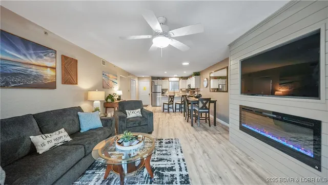 $295,000 | 611 Lazy Days Road, Unit V6, Osage Beach, MO 65065