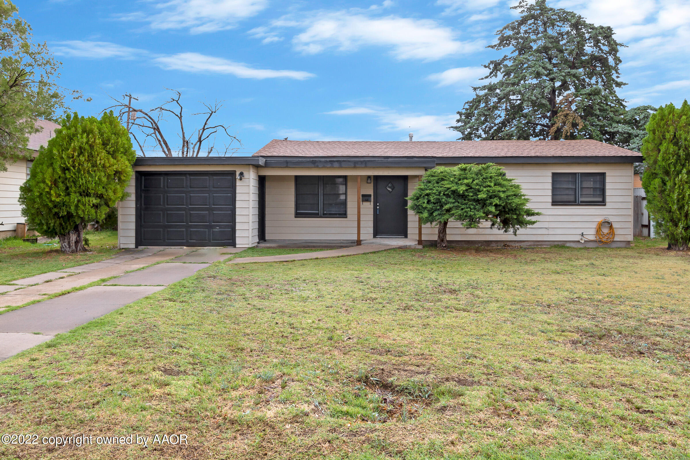 4209 Crockett Street Amarillo, TX 79110 - Photo 1 of 18 001_Front