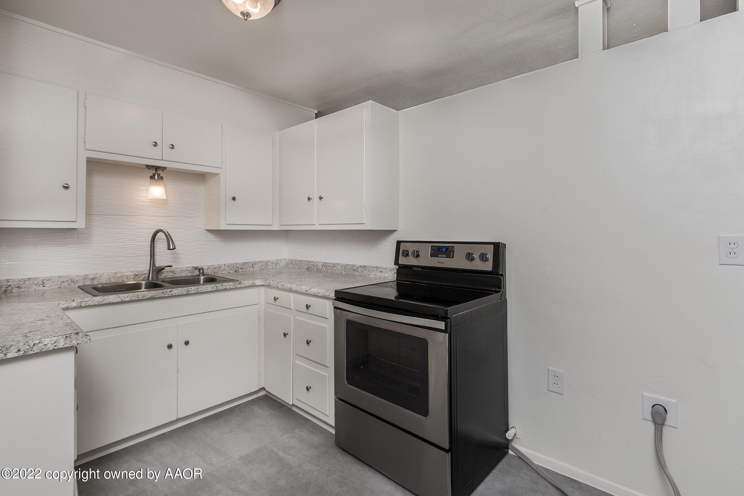 4209 Crockett Street Amarillo, TX 79110 - Photo 8 of 18 008_Kitchen 3