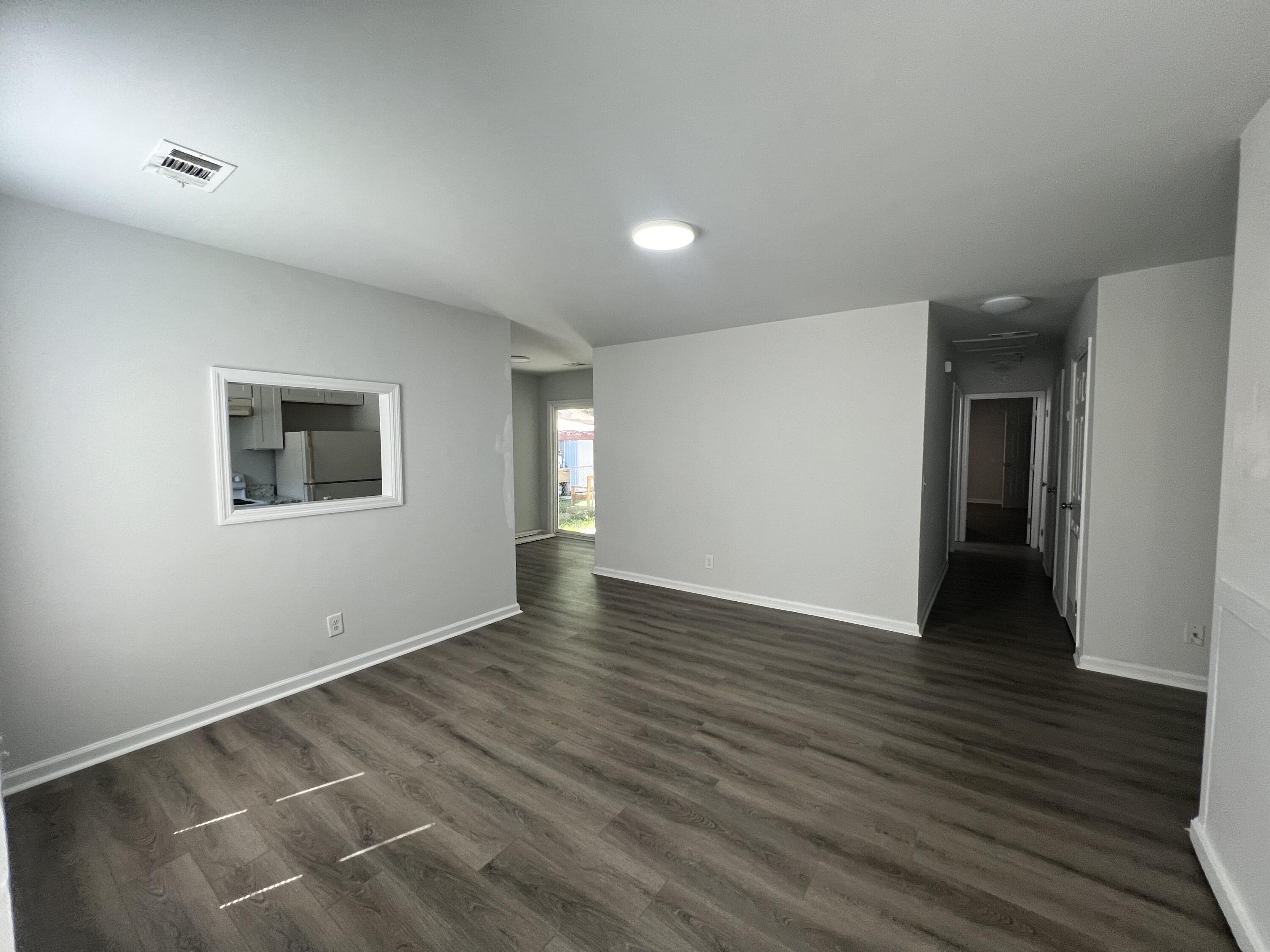 342 Dorchester Manor Boulevard, Unit B North Charleston, SC 29420 - Photo 2 of 7 IMG_2912