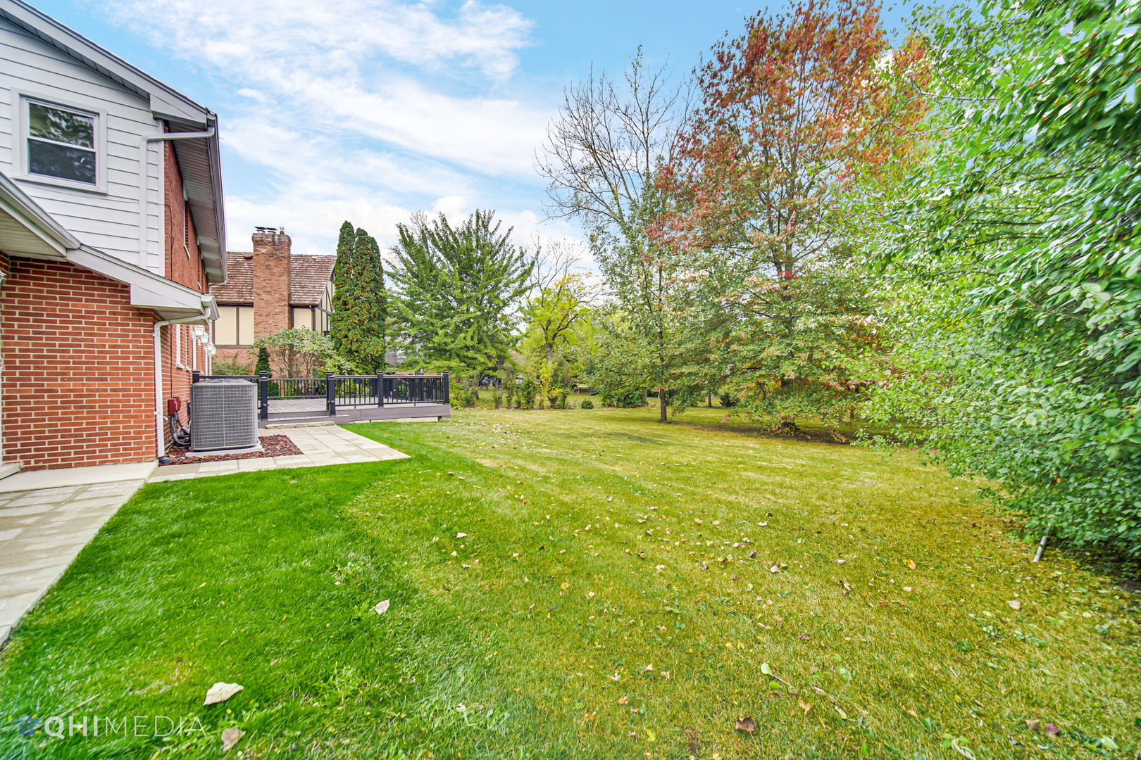 Undisclosed Address Olympia Fields, IL 60461 - Photo 7 of 38 a view of a fountain in front of a house