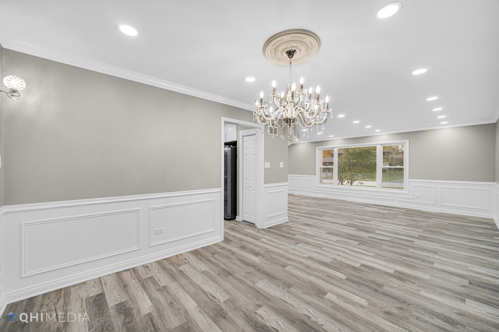 Undisclosed Address Olympia Fields, IL 60461 - Photo 10 of 38 a view of a livingroom with wooden floor