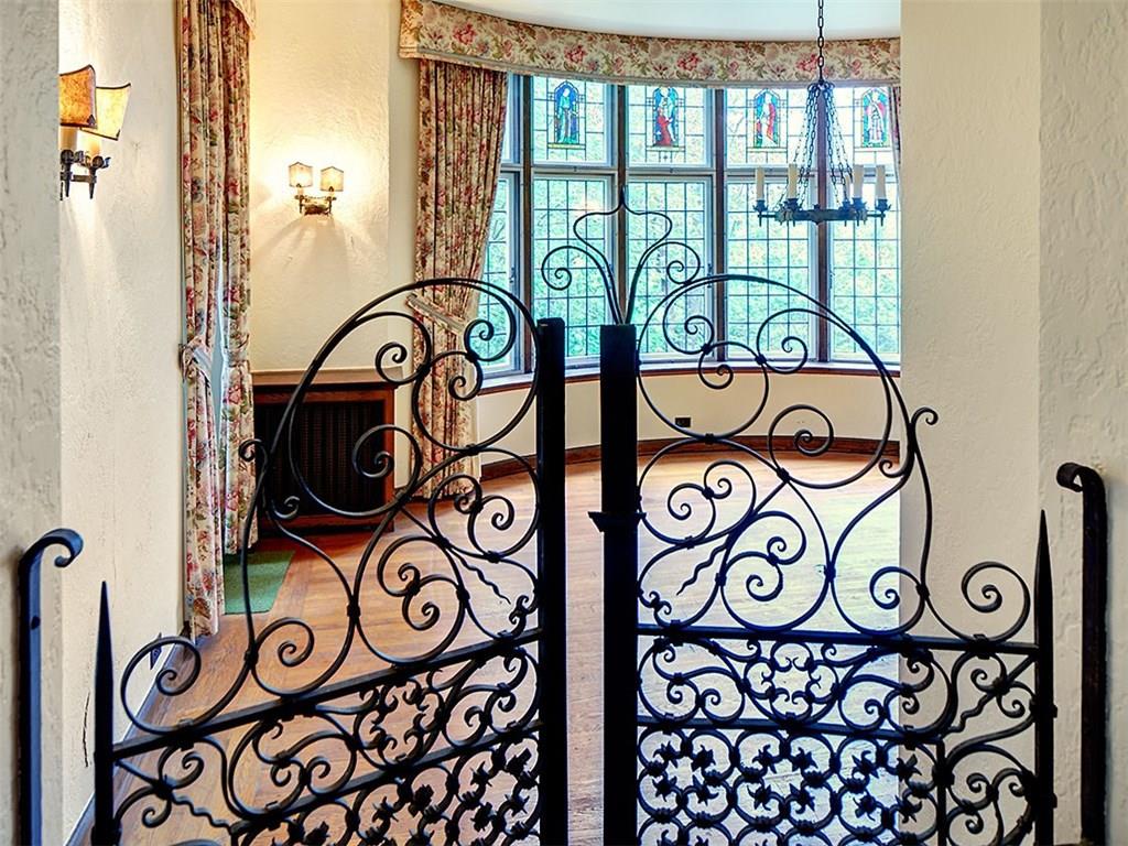 Gate to the dining room.