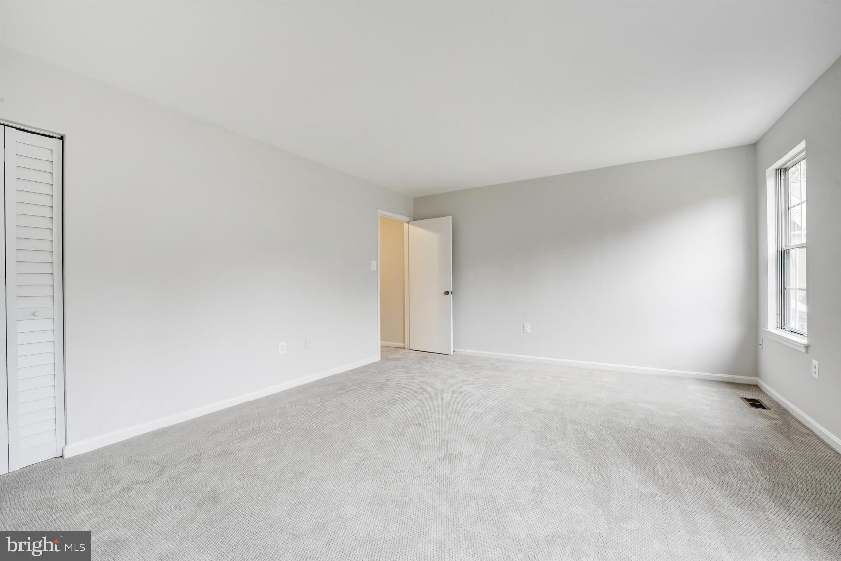 10320 Castlehedge Terrace Silver Spring, MD 20902 - Photo 18 of 34