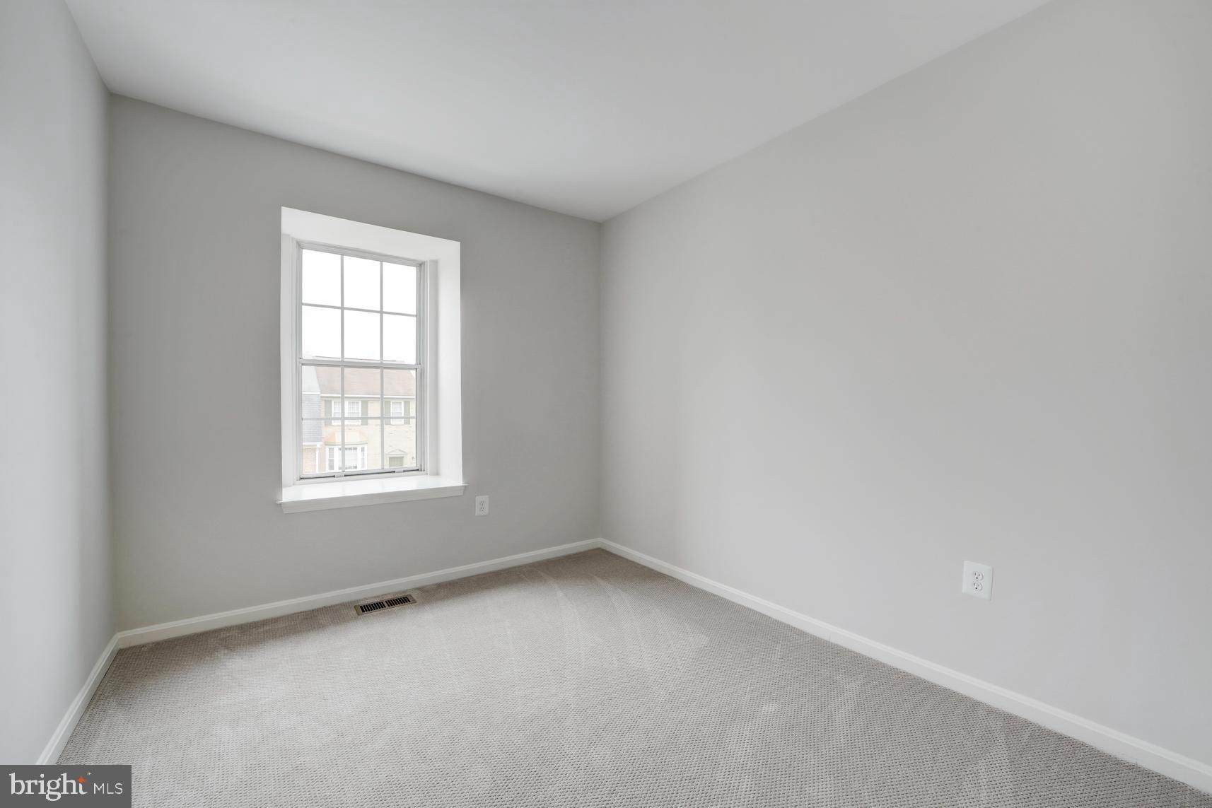 10320 Castlehedge Terrace Silver Spring, MD 20902 - Photo 23 of 34