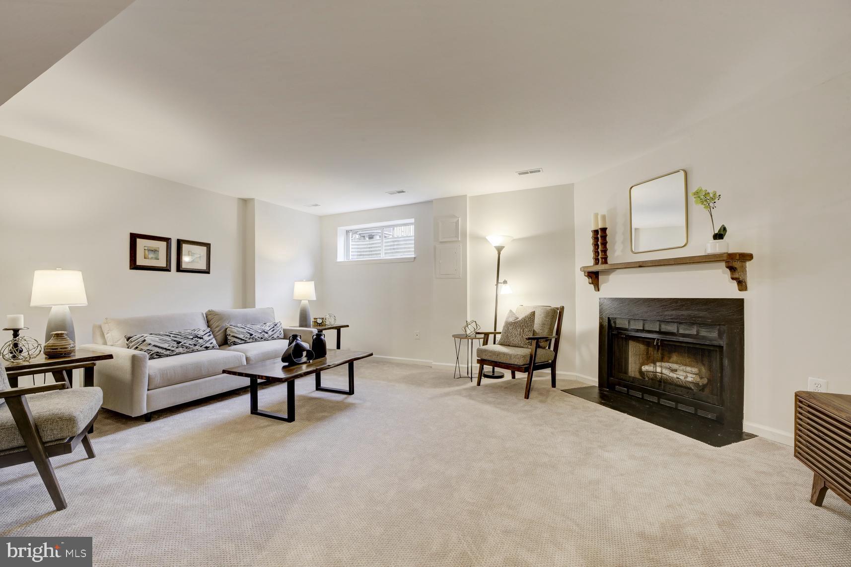 10320 Castlehedge Terrace Silver Spring, MD 20902 - Photo 24 of 34