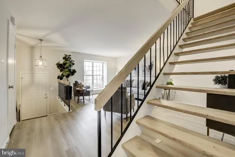 $518,500 | 10320 Castlehedge Terrace, Silver Spring, MD 20902