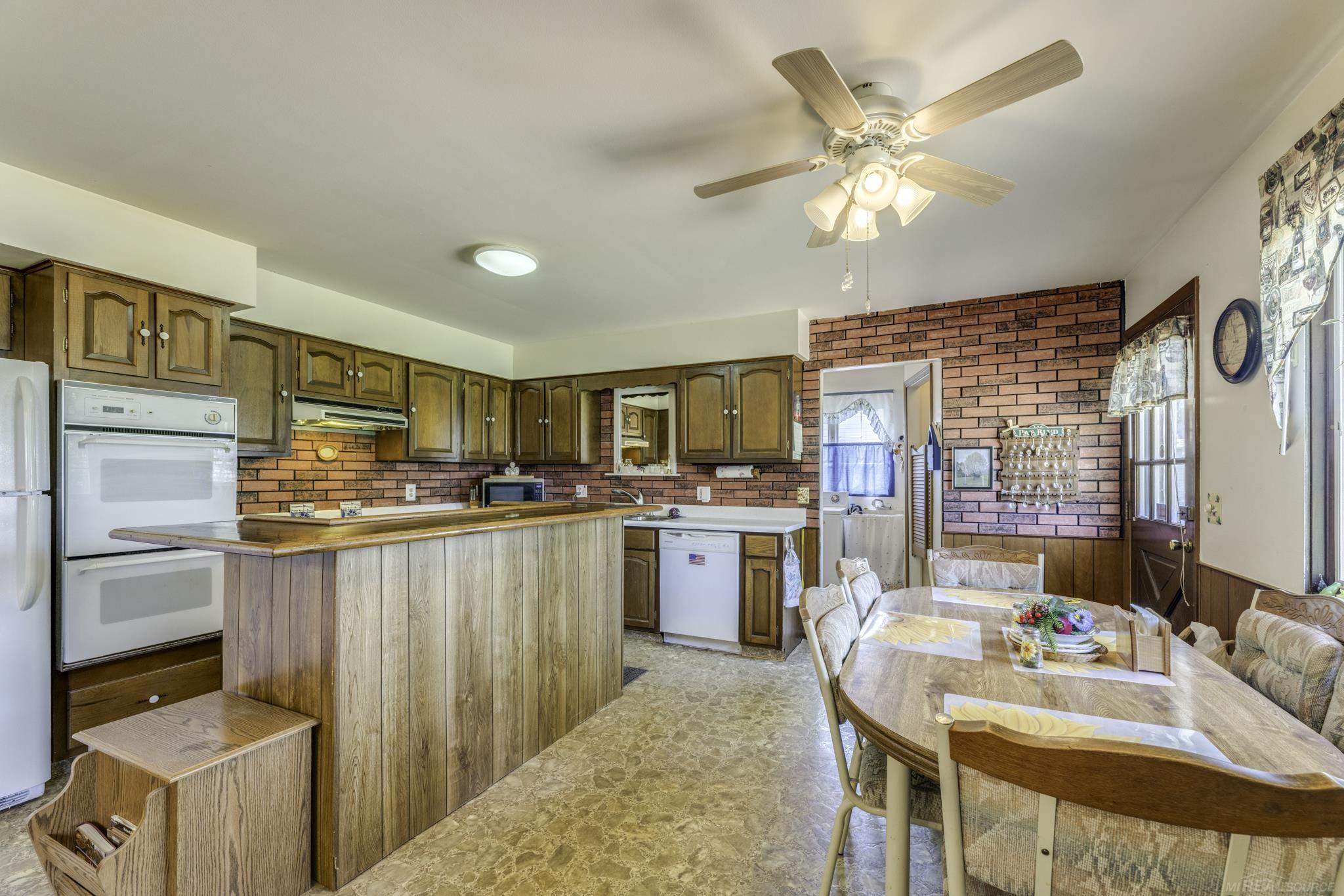 7685 Countryside Road Lexington, MI 48450 - Photo 14 of 50