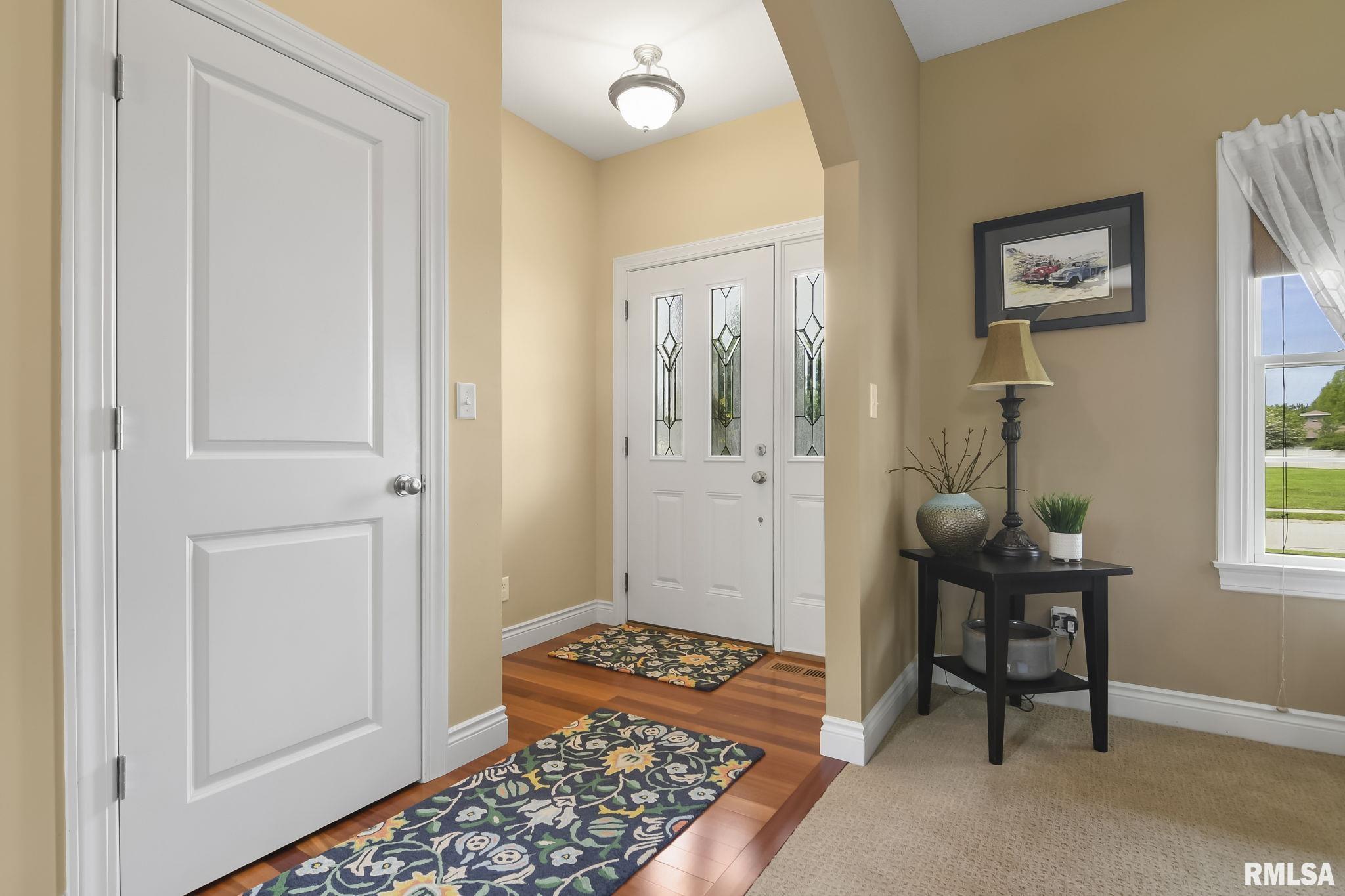 1604 Hoechester Road Springfield, IL 62712 - Photo 4 of 37