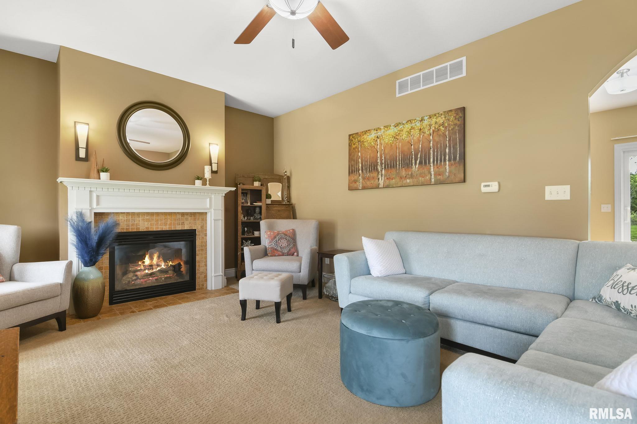 1604 Hoechester Road Springfield, IL 62712 - Photo 5 of 37