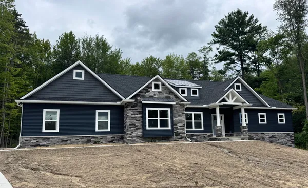 $730,000 | 5570 Golf Club Road, Howell, MI 48843