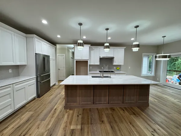 $730,000 | 5570 Golf Club Road, Howell, MI 48843