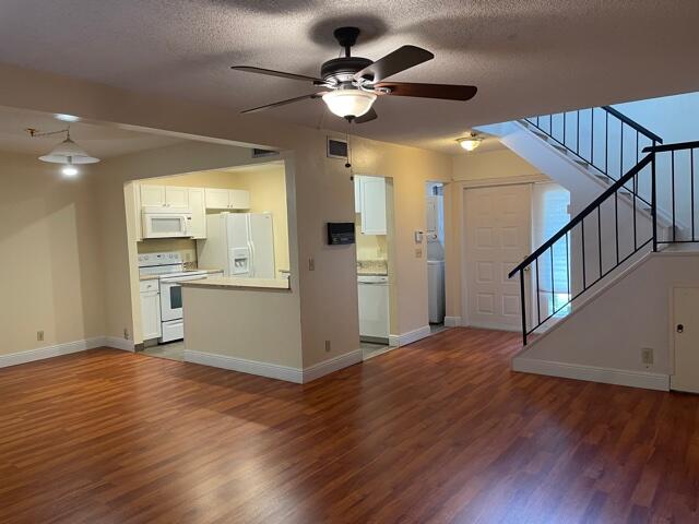 7200 Northwest 2nd Avenue, Unit 111 Boca Raton, FL 33487 - Photo 3 of 12 IMG_8615