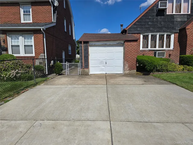 $799,999 | 306 Covert Avenue, New Hyde Park, NY 11040